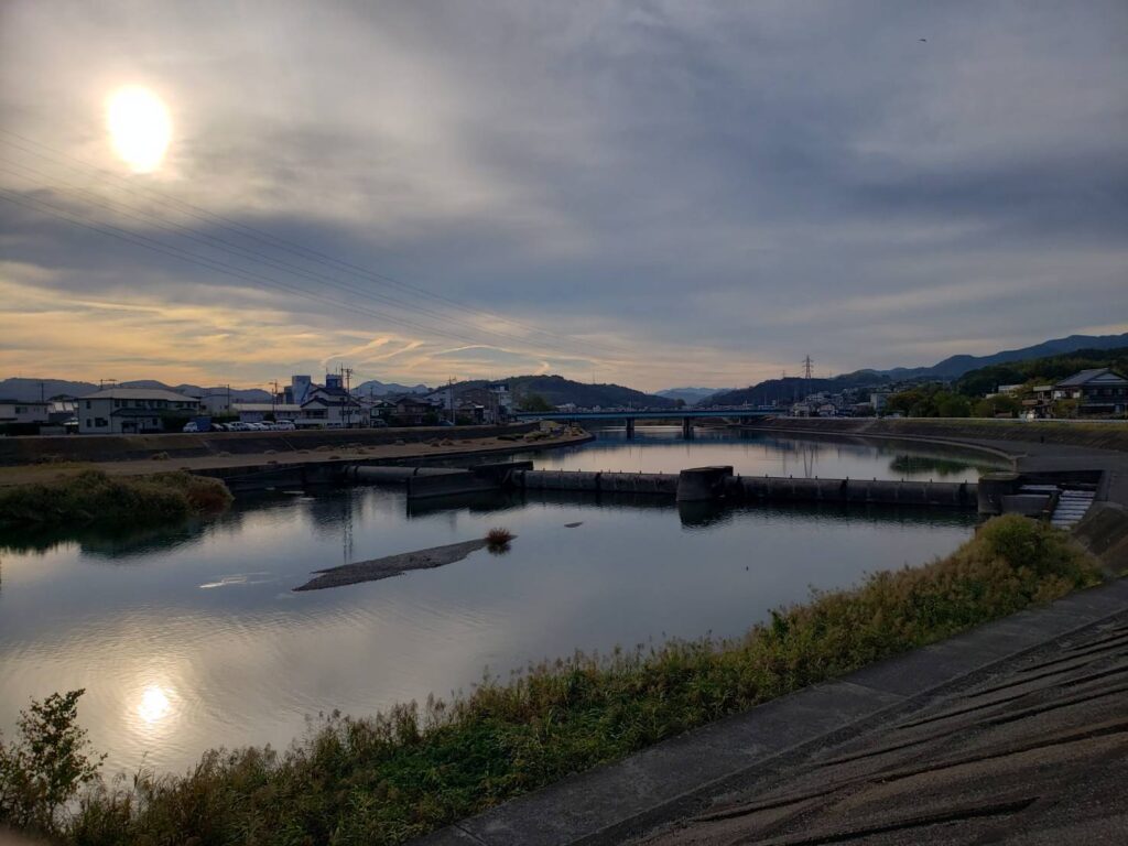 鏡川河川敷